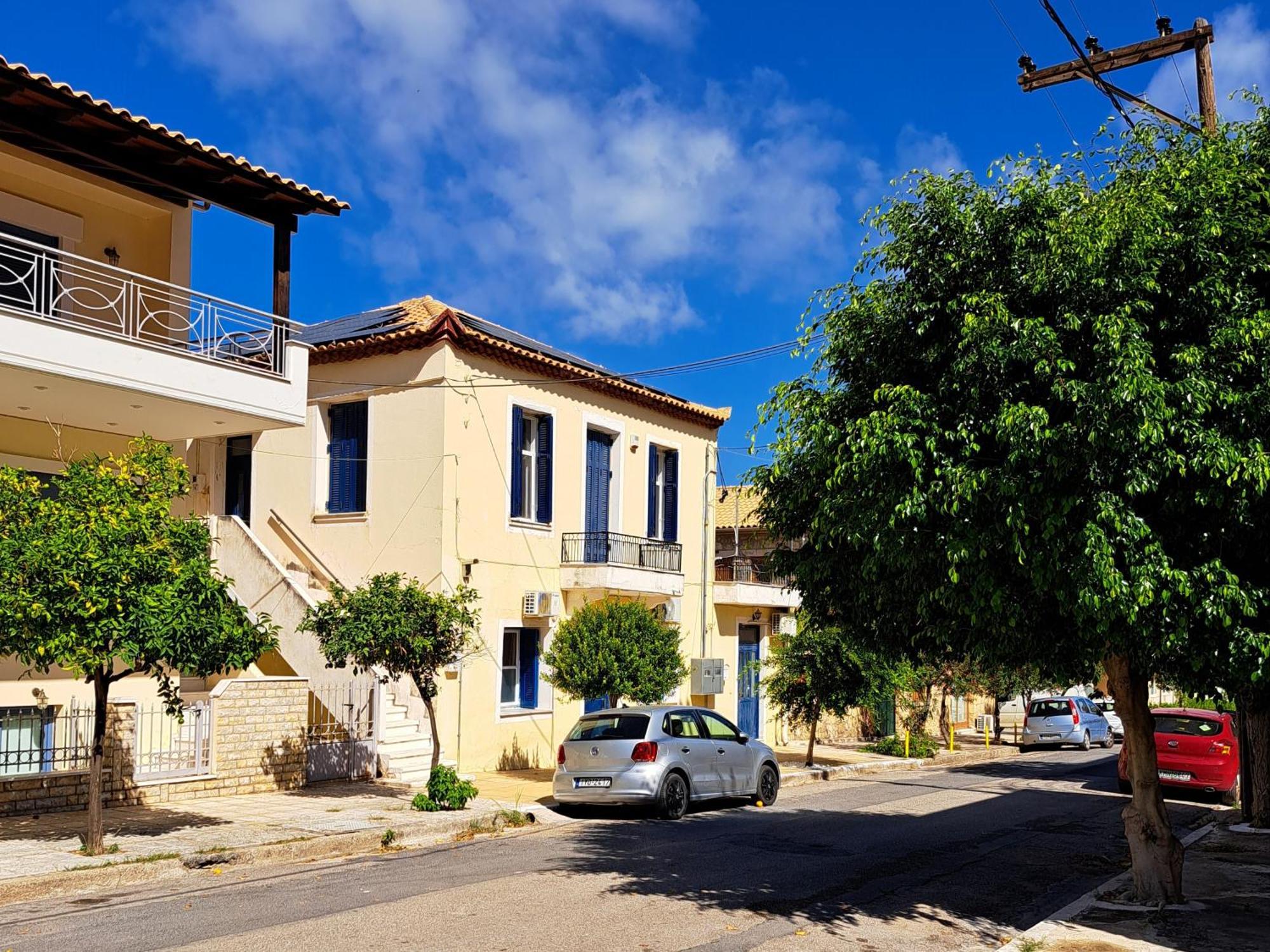 Family Stone Apartment Kyparissia Exterior photo
